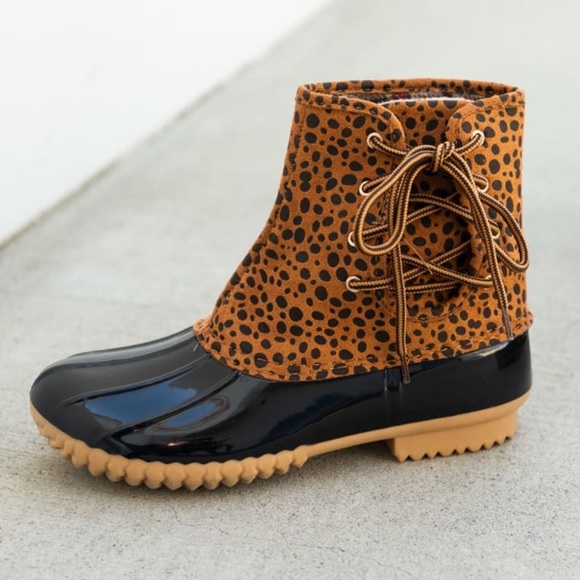Cheetah Print Side Laced Duck Boots - Picture 5 of 8